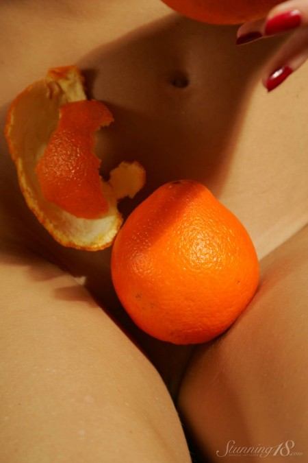 Фото голой девушки: Оранжевый Рай