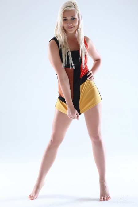 Tracy Lindsay сексуальная блондинка , на кастинге показывает свое тело