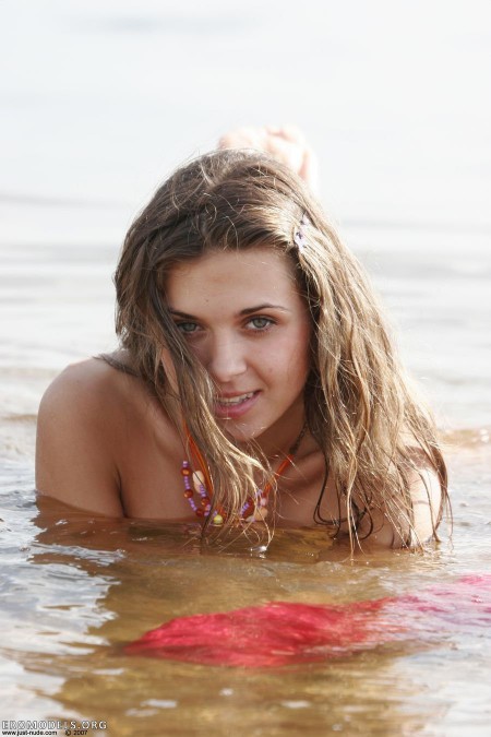 Olesya A Play in the water