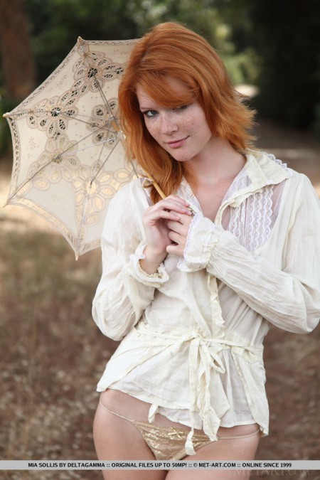 Mia Sollis With umbrella