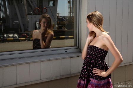 Фото голой девушки: Открытка Из Одессы