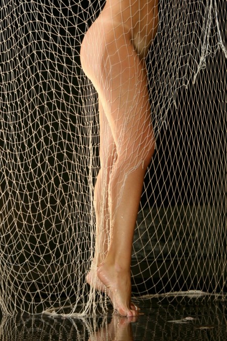 Фото голой девушки: Золотая рыбка  попала в сети