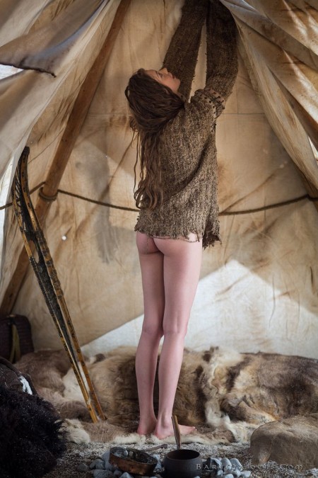 Фото голой девушки: Палатка ЕленКи