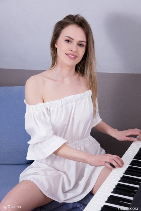 Ruth A Пианино