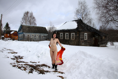 Фото голой девушки: Зима на Валдае